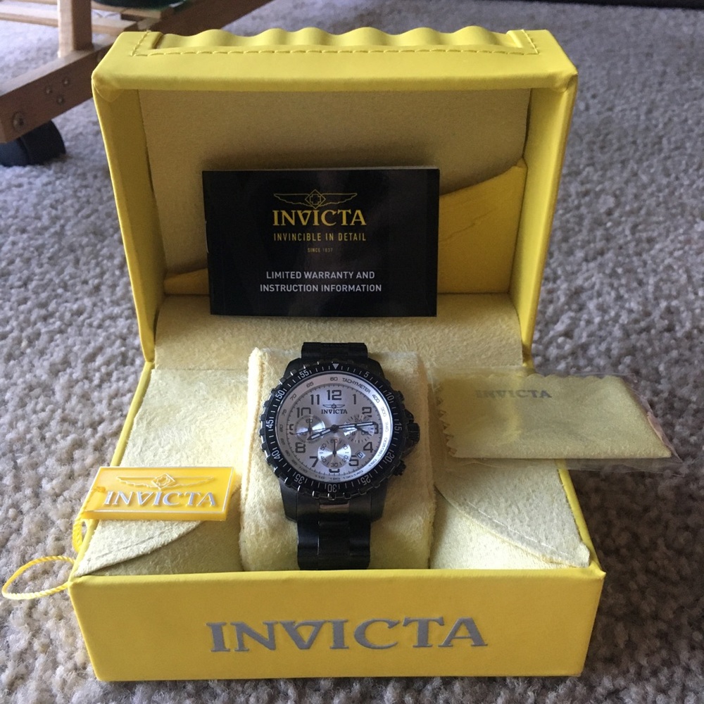 NWT Invicta Specialty Black/Gunmetal Chronograph